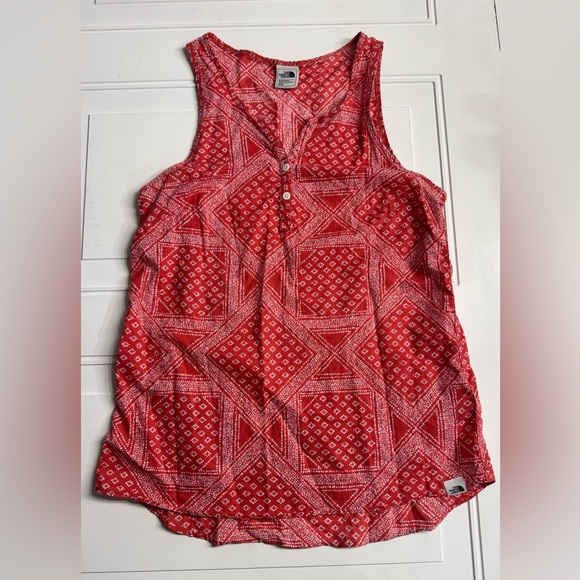 The North Face Tops - The North Face Women’s Patchwork Red White Lightweight Cotton Tank Top Size M